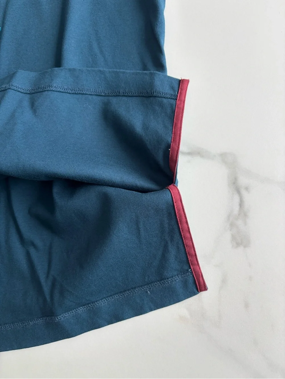 Tori Burch Color block Embroidered Detail Tee Blue & Burgundy Sz M